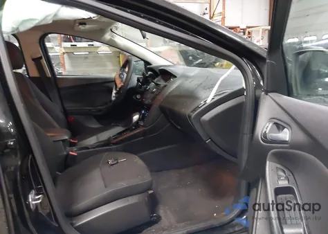 2015 Ford Focus Se z USA, uszkodzony, nr VIN 1FADP3K2XFL277426